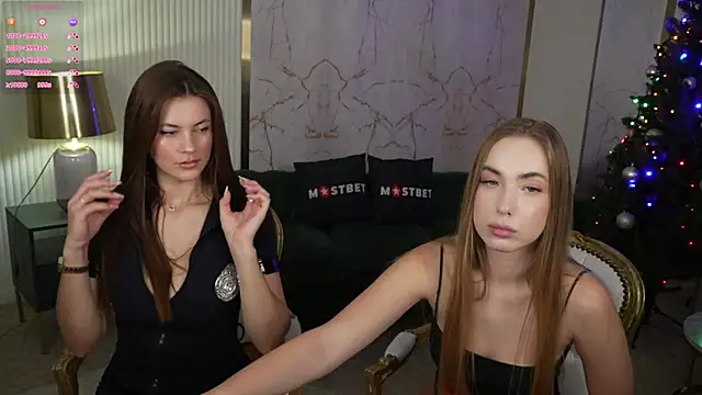 Julia  Star  online show from December 5, 2024, 11:27 am