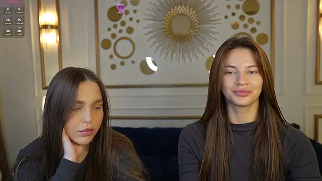 Julia  Star  online show from October 10, 2025, 7:40 am