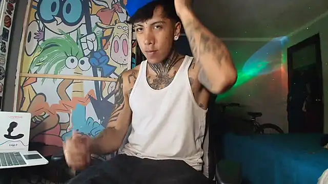 Nickhot0609 online show from September 13, 2025, 3:06 am