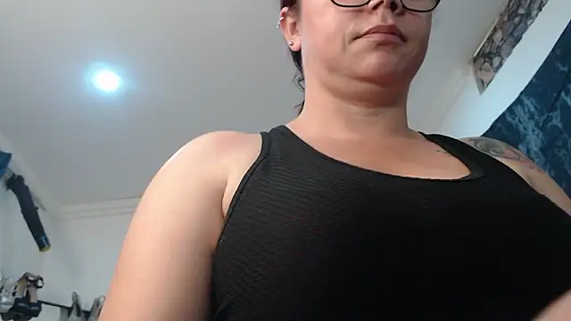 Madame Shein  online show from March 21, 2026, 5:27 pm