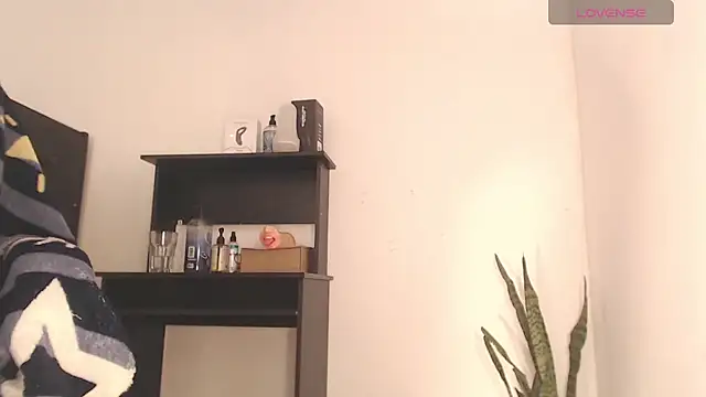 Edward Milleer online show from September 24, 2025, 8:06 am