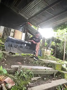 Jestebanano online show from March 29, 2026, 11:54 am