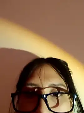 AleFantasy0001 online show from March 20, 2025, 7:25 pm