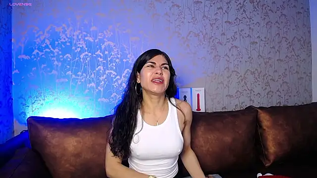 Melodi Roux online show from March 23, 2026, 1:37 pm