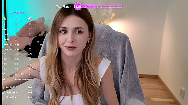 Snapshot of Sophie_Enzo chatting on January 1, 2025, 1:26 am Sophie Enzo online show from January 1, 2025, 1:26 am