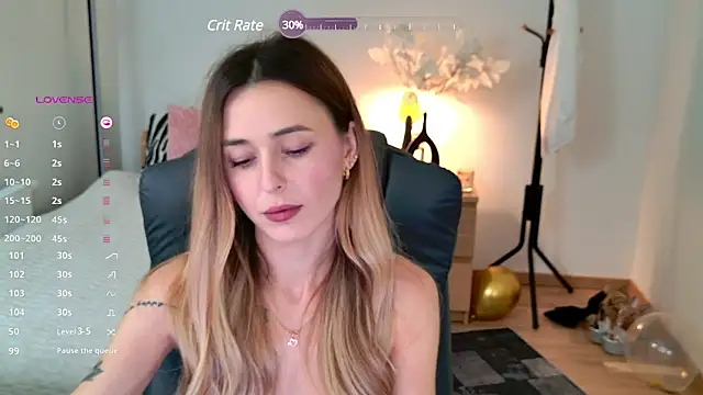 Snapshot of Sophie_Enzo chatting on February 1, 2025, 10:34 pm Sophie Enzo online show from February 1, 2025, 10:34 pm
