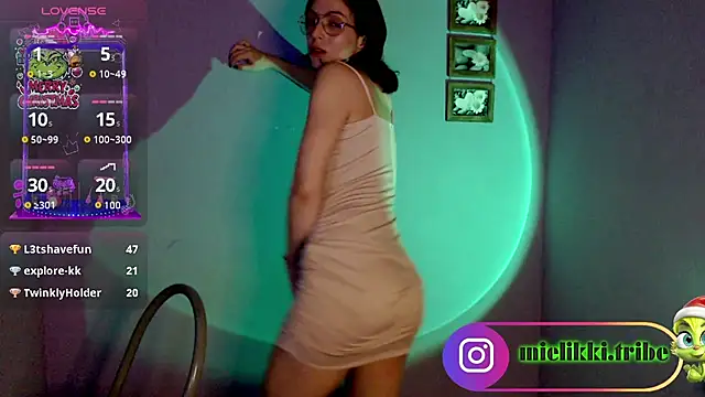 Snapshot of mielikki001 chatting on January 1, 2025, 8:45 am mielikki001 online show from January 1, 2025, 8:45 am