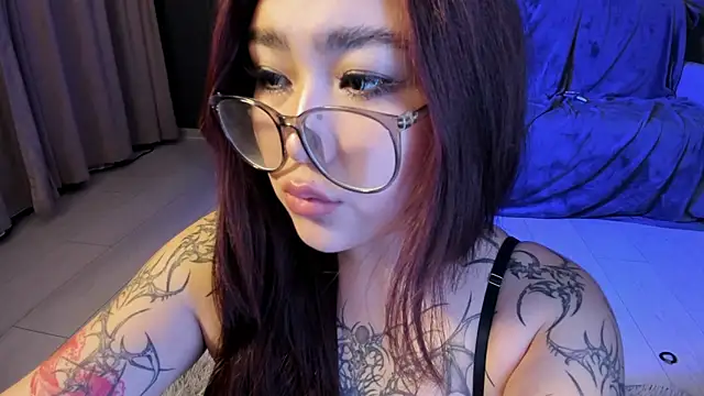 Snapshot of Yuriko_May chatting on February 7, 2025, 7:49 pm Yuriko May online show from February 7, 2025, 7:49 pm