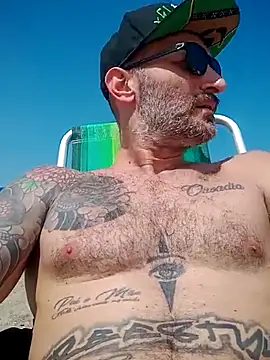 rolesexy online show from February 15, 2025, 5:28 pm