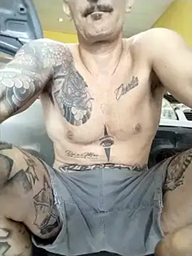 rolesexy online show from April 11, 2026, 5:28 pm