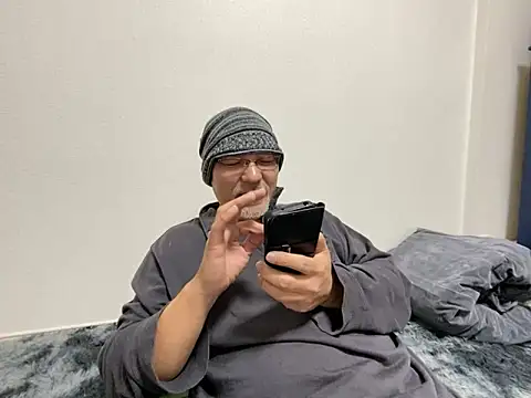 Snapshot of Grandpa29hijii chatting on March 5, 2025, 1:06 pm Grandpa29hijii online show from March 5, 2025, 1:06 pm