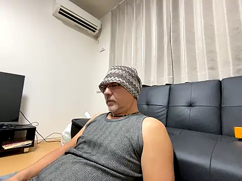 Snapshot of Grandpa29hijii chatting on October 18, 2025, 1:12 pm Grandpa29hijii online show from October 18, 2025, 1:12 pm