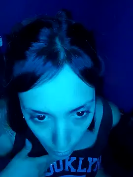 shishiii 11 online show from December 23, 2024, 5:17 am