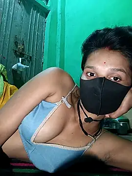 Hoty girl 143 online show from December 14, 2025, 3:39 pm