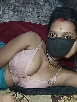 Hoty girl 143 online show from May 28, 2026, 1:14 am