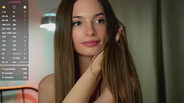 EvaLung777 online show from December 19, 2024, 1:40 pm