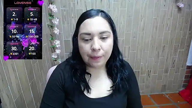 solyeria online show from February 6, 2025, 10:53 pm