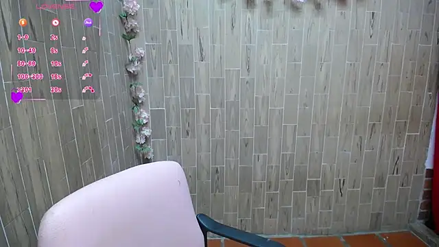 solyeria online show from October 11, 2025, 9:24 pm