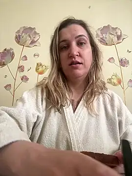 Snapshot of Bia_sexynovaes chatting on July 13, 2026, 12:19 pm Bia sexynovaes online show from July 13, 2026, 12:19 pm