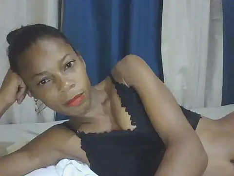 Snapshot of adele-33 chatting on February 24, 2026, 2:31 am adele-33 online show from February 24, 2026, 2:31 am