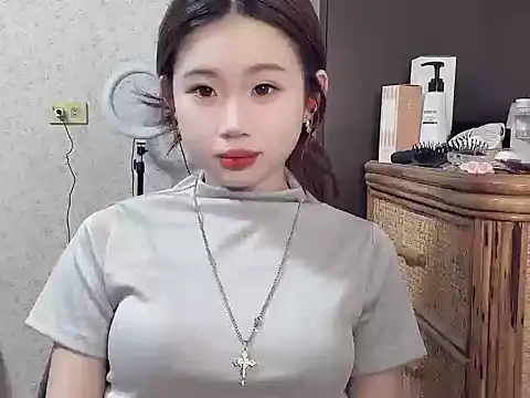 Yu baby online show from December 4, 2025, 8:01 am