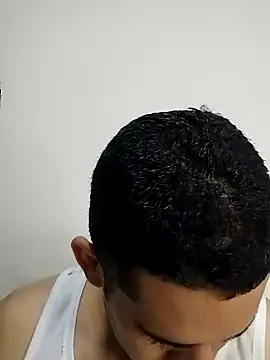 Snapshot of CRISTHIAN_GREY01 chatting on December 27, 2024, 5:42 am CRISTHIAN GREY01 online show from December 27, 2024, 5:42 am