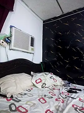 CRISTHIAN GREY01 online show from March 18, 2026, 7:06 pm