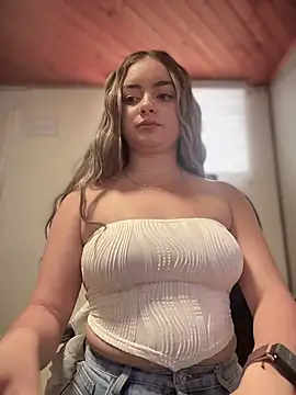 imlindapink online show from October 24, 2025, 5:31 pm