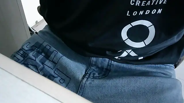 Snapshot of XiaoGuoGuo284512 chatting on January 20, 2025, 4:54 am XiaoGuoGuo284512 online show from January 20, 2025, 4:54 am