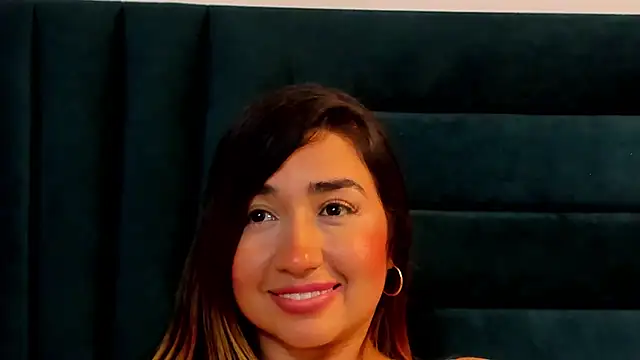 LisaWhite  online show from March 5, 2025, 4:56 am