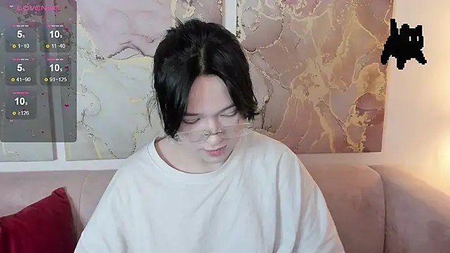 Snapshot of fiamoory chatting on February 8, 2026, 1:20 am fiamoory online show from February 8, 2026, 1:20 am