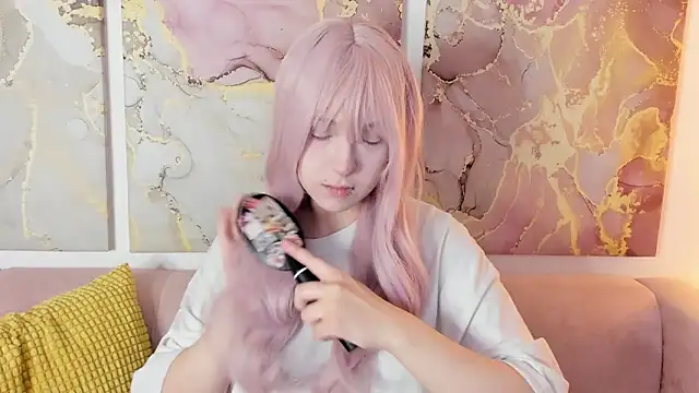 fiamoory online show from March 11, 2026, 1:33 am