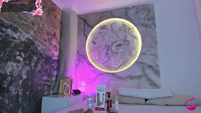 JulietaKane online show from January 8, 2026, 5:43 am