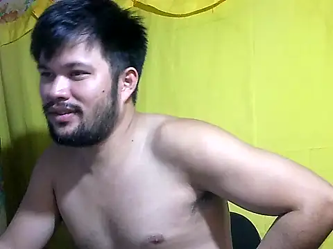 Snapshot of HairyHottestpinoyHandsome chatting on July 3, 2026, 8:10 am HairyHottestpinoyHandsome online show from July 3, 2026, 8:10 am