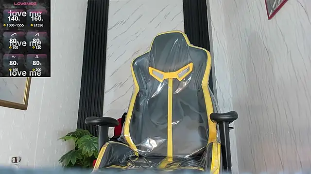 TOWERS21  online show from December 10, 2024, 11:30 pm