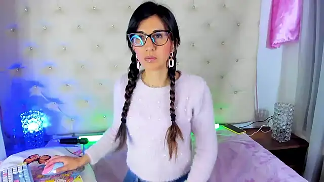 Snapshot of _jade_white_ chatting on February 19, 2025, 12:44 pm jade white online show from February 19, 2025, 12:44 pm