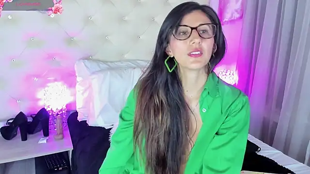 Snapshot of _jade_white_ chatting on March 10, 2025, 3:41 pm jade white online show from March 10, 2025, 3:41 pm