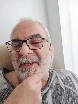 Satiro Sevilla online show from April 6, 2026, 1:12 pm