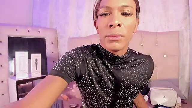 Strella ferrera online show from January 18, 2026, 1:31 am