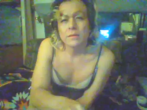 HoneyBdaQueen online show from March 1, 2025, 1:51 pm