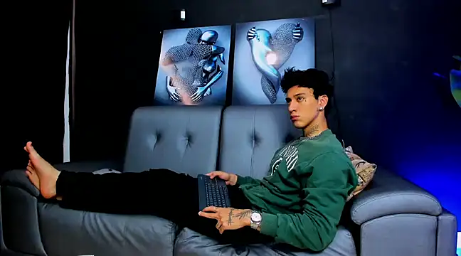 Snapshot of JUSTIN_FULLER1 chatting on December 5, 2024, 3:06 pm JUSTIN FULLER1 online show from December 5, 2024, 3:06 pm