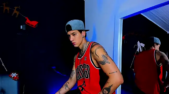 Snapshot of JUSTIN_FULLER1 chatting on December 6, 2024, 1:22 pm JUSTIN FULLER1 online show from December 6, 2024, 1:22 pm