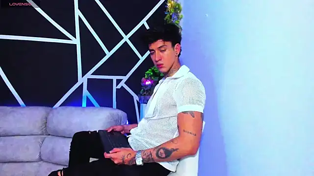 Snapshot of JUSTIN_FULLER1 chatting on February 3, 2025, 10:00 pm JUSTIN FULLER1 online show from February 3, 2025, 10:00 pm