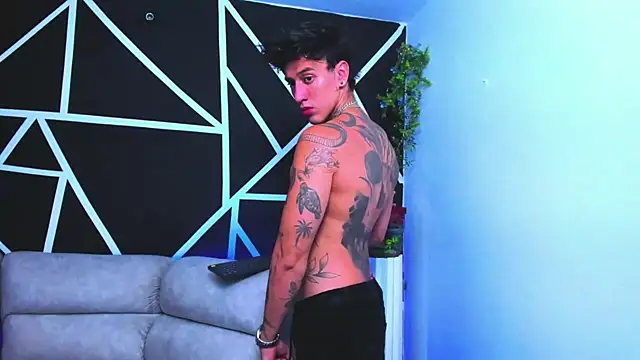 Snapshot of JUSTIN_FULLER1 chatting on February 9, 2025, 2:49 am JUSTIN FULLER1 online show from February 9, 2025, 2:49 am