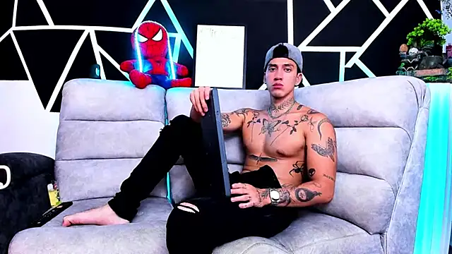 Snapshot of JUSTIN_FULLER1 chatting on March 10, 2025, 4:49 am JUSTIN FULLER1 online show from March 10, 2025, 4:49 am