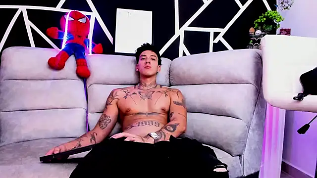 Snapshot of JUSTIN_FULLER1 chatting on March 19, 2025, 2:46 pm JUSTIN FULLER1 online show from March 19, 2025, 2:46 pm