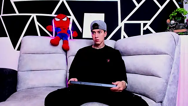 Snapshot of JUSTIN_FULLER1 chatting on March 20, 2025, 6:53 pm JUSTIN FULLER1 online show from March 20, 2025, 6:53 pm