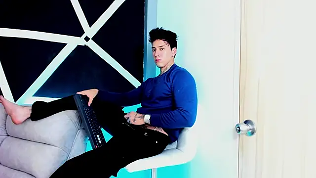 Snapshot of JUSTIN_FULLER1 chatting on September 19, 2025, 7:03 pm JUSTIN FULLER1 online show from September 19, 2025, 7:03 pm