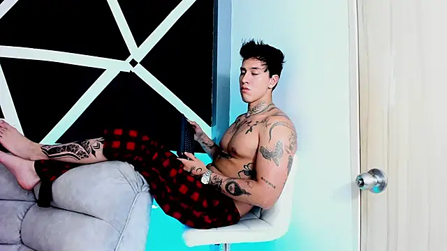 Snapshot of JUSTIN_FULLER1 chatting on September 23, 2025, 11:41 pm JUSTIN FULLER1 online show from September 23, 2025, 11:41 pm