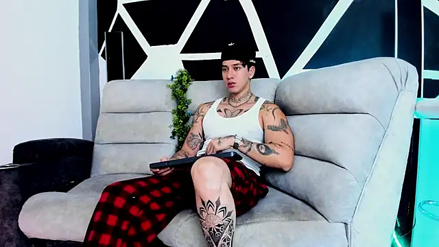 Snapshot of JUSTIN_FULLER1 chatting on October 10, 2025, 3:33 pm JUSTIN FULLER1 online show from October 10, 2025, 3:33 pm